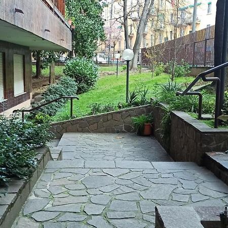 Smart Studio Porta Venezia Fashion District Милан Экстерьер фото