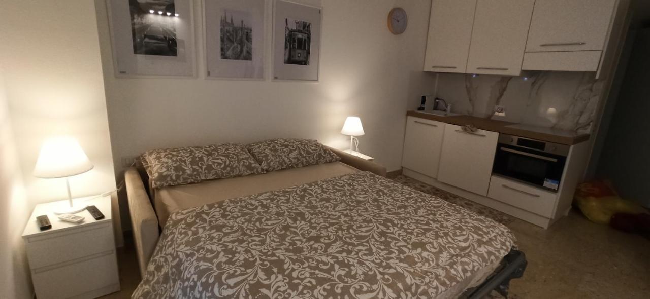 Smart Studio Porta Venezia Fashion District Милан Экстерьер фото